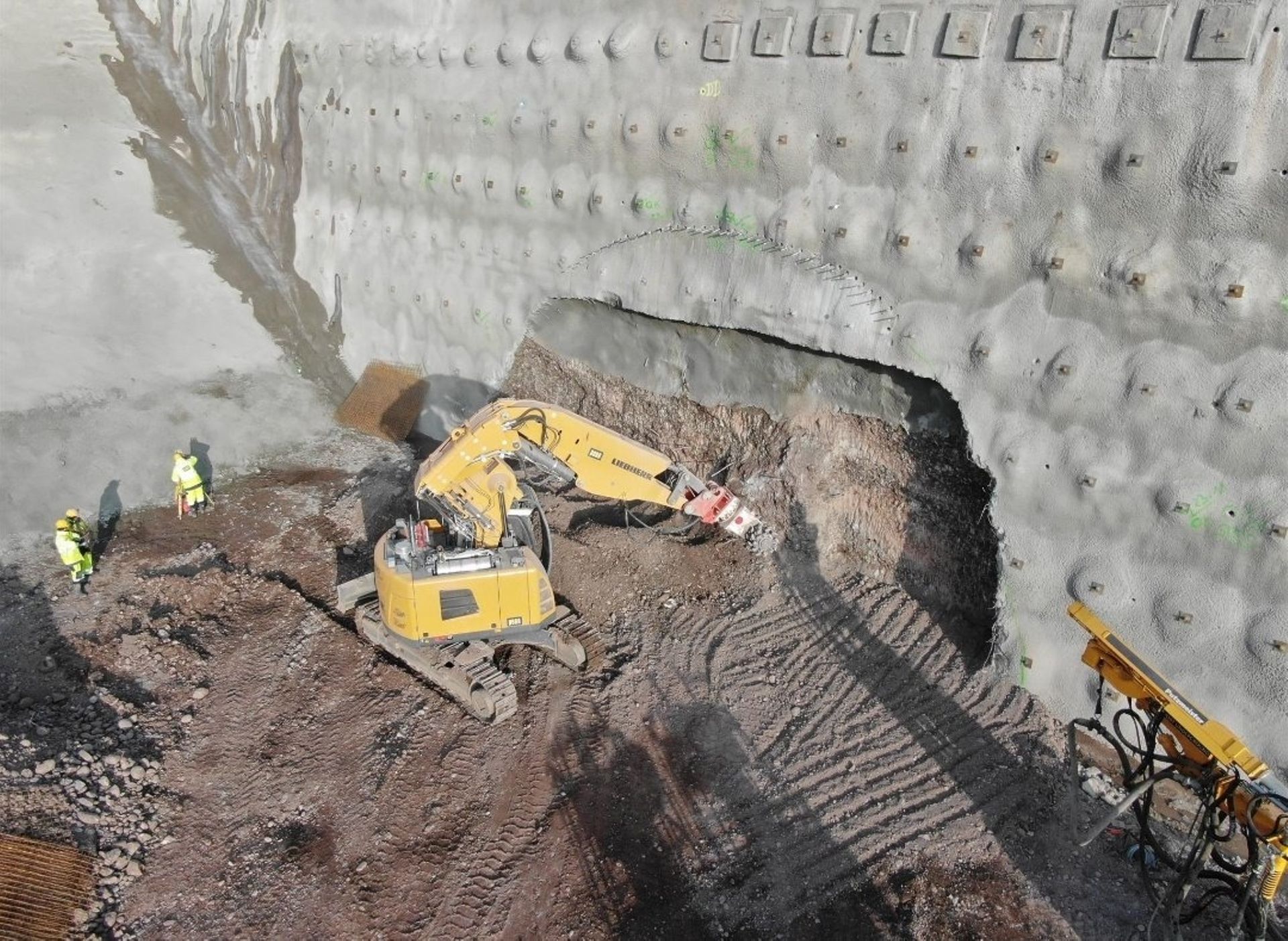 Rozpoczęło się drążenie tunelu na budowie trasy S3 na Dolnym Śląsku 