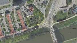 Przy zabytkowych mostach Trzebnickich we Wrocławiu powstanie nowy apartamentowiec?