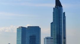 W Warszawie trwa budowa ponad 200-metrowego wieżowca Warsaw Unit [FILM]