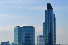 W Warszawie trwa budowa ponad 200-metrowego wieżowca Warsaw Unit [FILM]