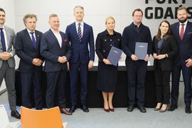 PKP PLK i Port Gdańsk łączą siły na rzecz rozbudowy kolejowego dostępu do portu