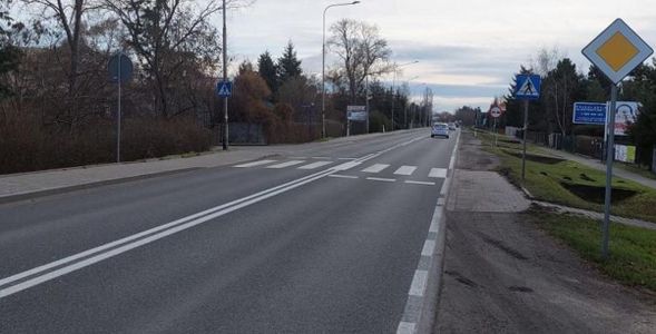 Doświetlonych zostanie ponad 60 przejść dla pieszych na DK94, pomiędzy Wrocławiem a Oławą [MAPY]