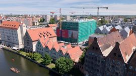 Wiecha na budowie hotelu Golden Tulip Old Town na Wyspie Spichrzów w Gdańsku