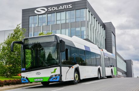 Szczecin kupuje 20 przegubowych autobusów elektrycznych Solaris Urbino 18 electric