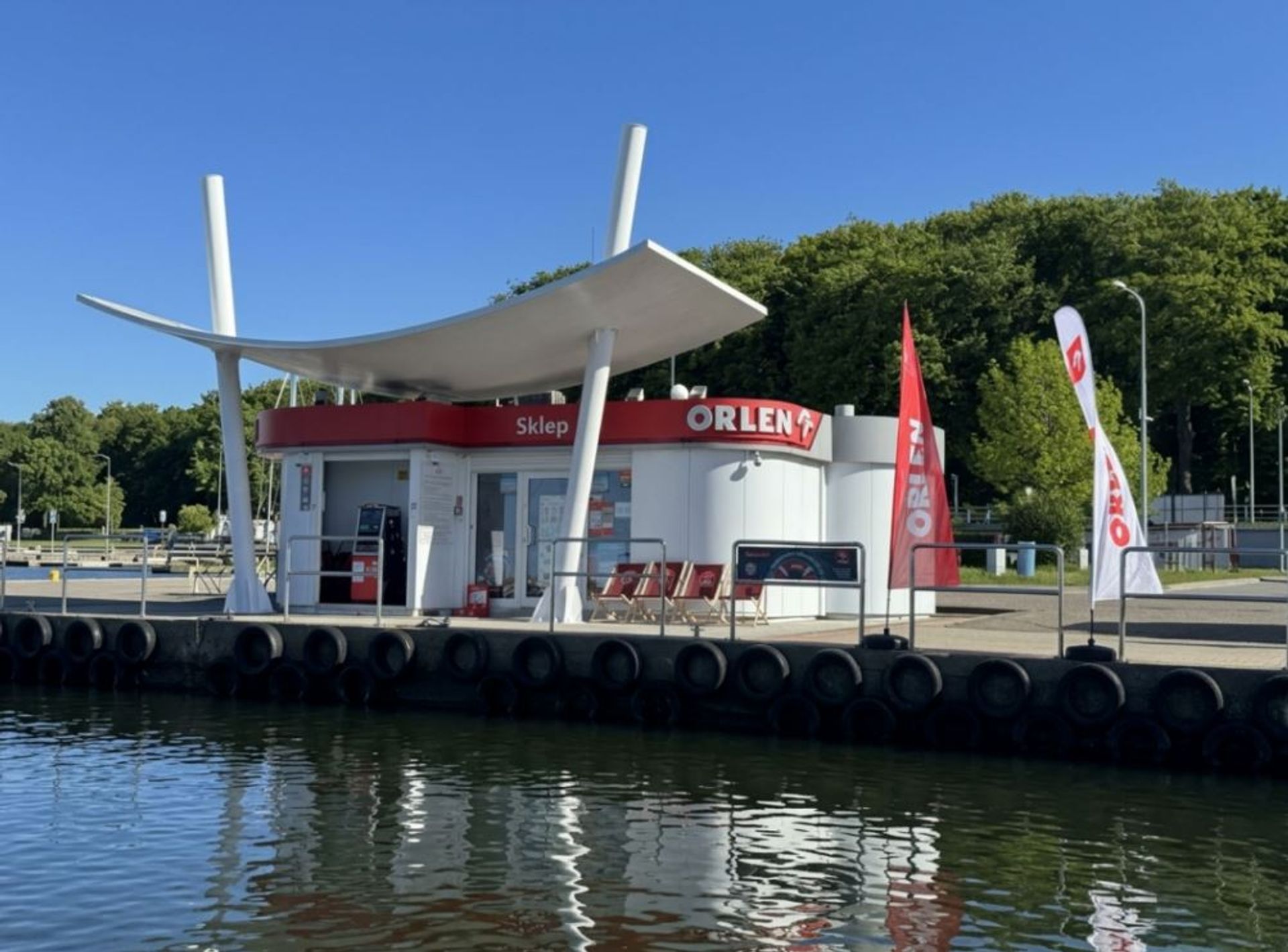 Wodne stacje ORLEN czekają już na żeglarzy i motorowodniaków