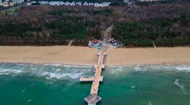 Kultowe molo wraca do życia. Spacer w głąb morzem znów staje się możliwy [ZDJĘCIA]