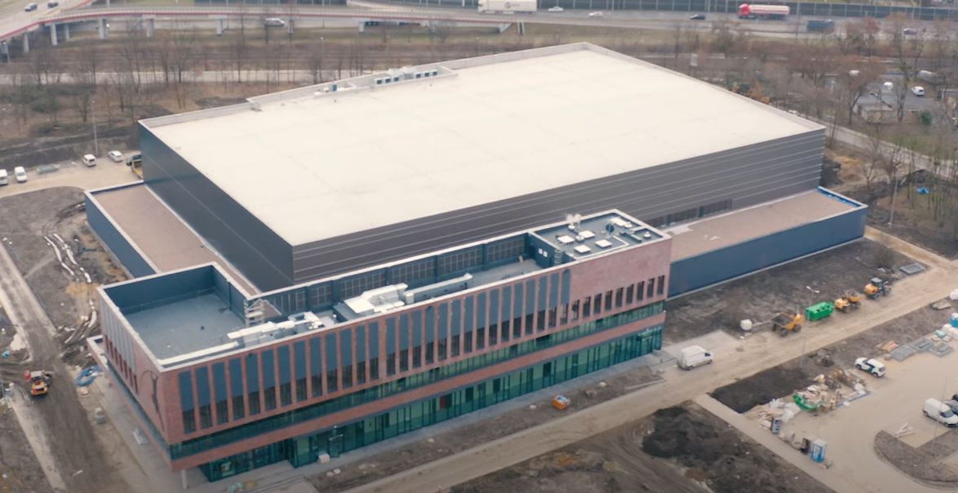 Nowa, duża, wielofunkcyjna hala sportowa we Wrocławiu prawie gotowa 