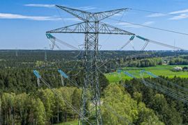 Co słychać na budowie strategicznej linii 400 kV, która zapewni stabilne dostawy energii elektrycznej do odbiorców na terenie woj. dolnośląskiego i opolskiego?