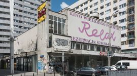 Zabytkowe kino Relax w Warszawie wystawione na sprzedaż