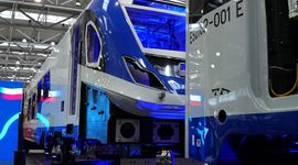 Pierwsza nowoczesna hybryda dla PKP Intercity: wizyta w nowosądeckim zakładzie NEWAG
