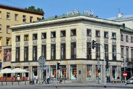 Zabytkowa, opuszczona po Empiku kamienica przy ul. Nowy Świat przekształci się w Warsaw Welcome Centre