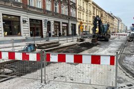 Remont zamiast przebudowy ul Starowiślnej w Krakowie. Miliony złotych z miejskiej kasy. Kiedy ruszą prace? [FILM]