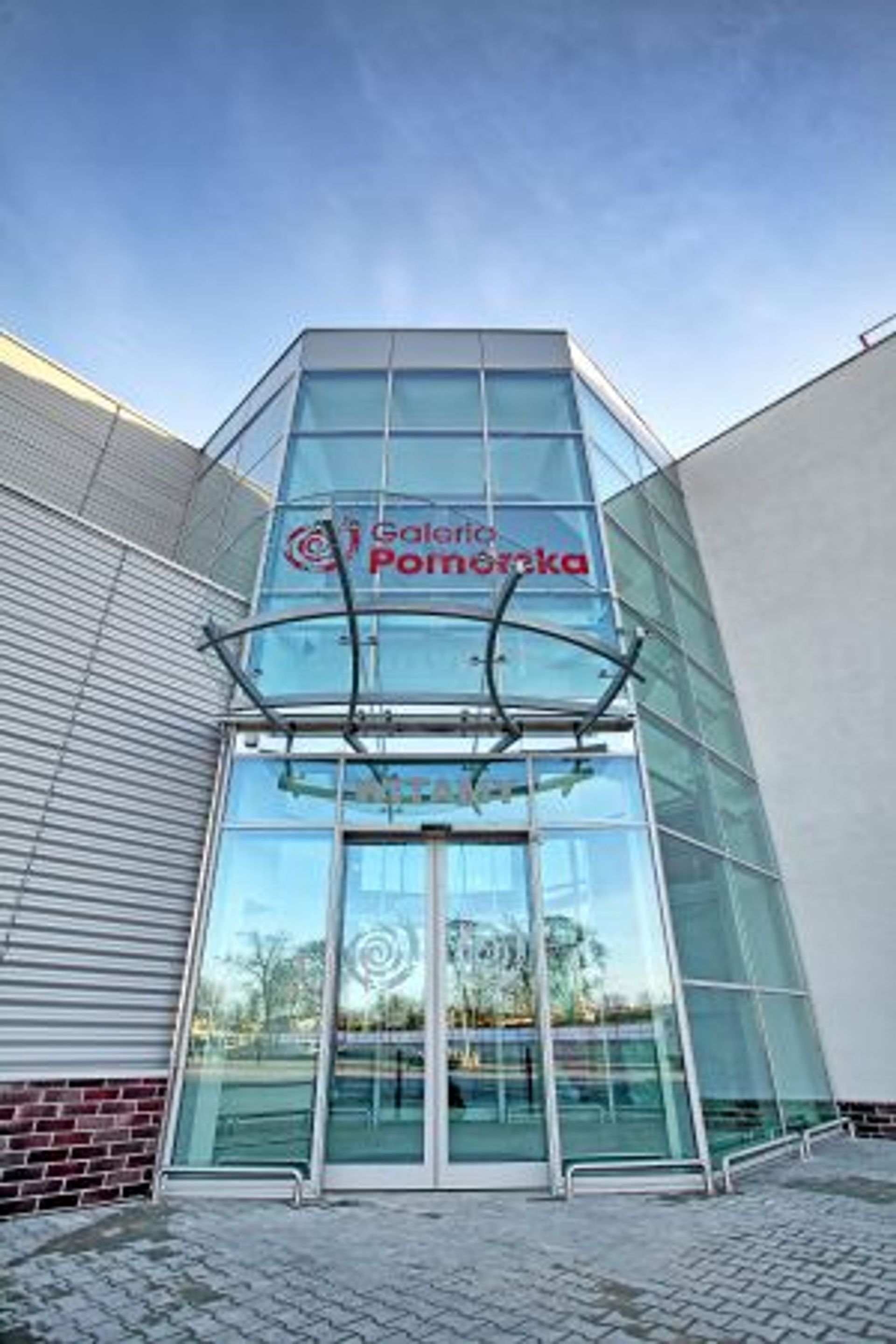  Galeria Pomorska z nowym parkingiem i wejściem