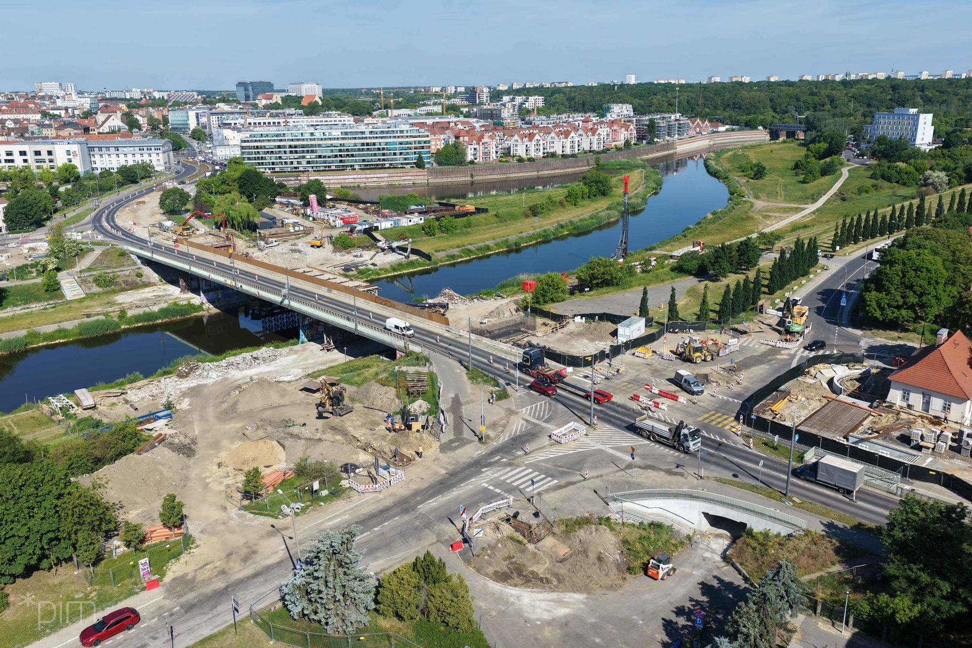 Postęp prac na Moście Chrobrego i zmiany w organizacji ruchu 