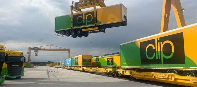 South Poland Terminal Zabrze oficjalnie otwarty. Inwestycja za 400 milionów złotych na terenach pokopalnianych [FILM+ZDJĘCIA]
