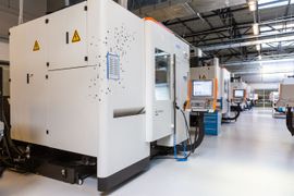 Fabryka Broni "Łucznik" inwestuje w robotyzację i cyfryzację procesów produkcyjnych