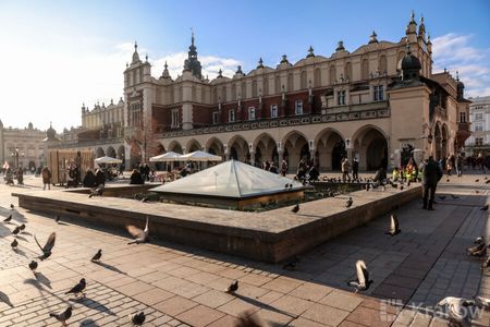 Na Rynku Głównym w Krakowie powstanie nowa fontanna