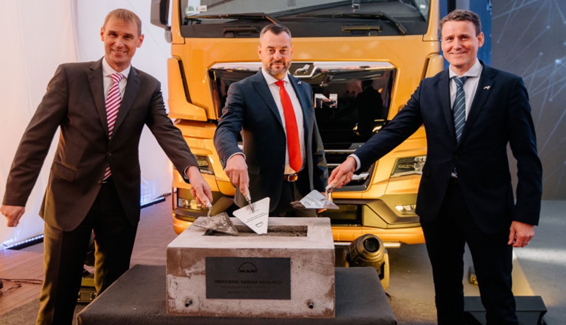 Niemiecki koncern MAN zainwestuje prawie 130 milionów euro w rozbudowę fabryki ciężarówek pod Krakowem