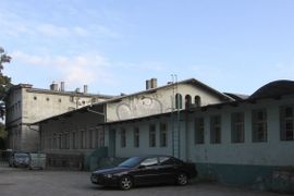 Najstarszy dworzec kolejowy w Polsce wystawiony na licytację komorniczą [FILMY]