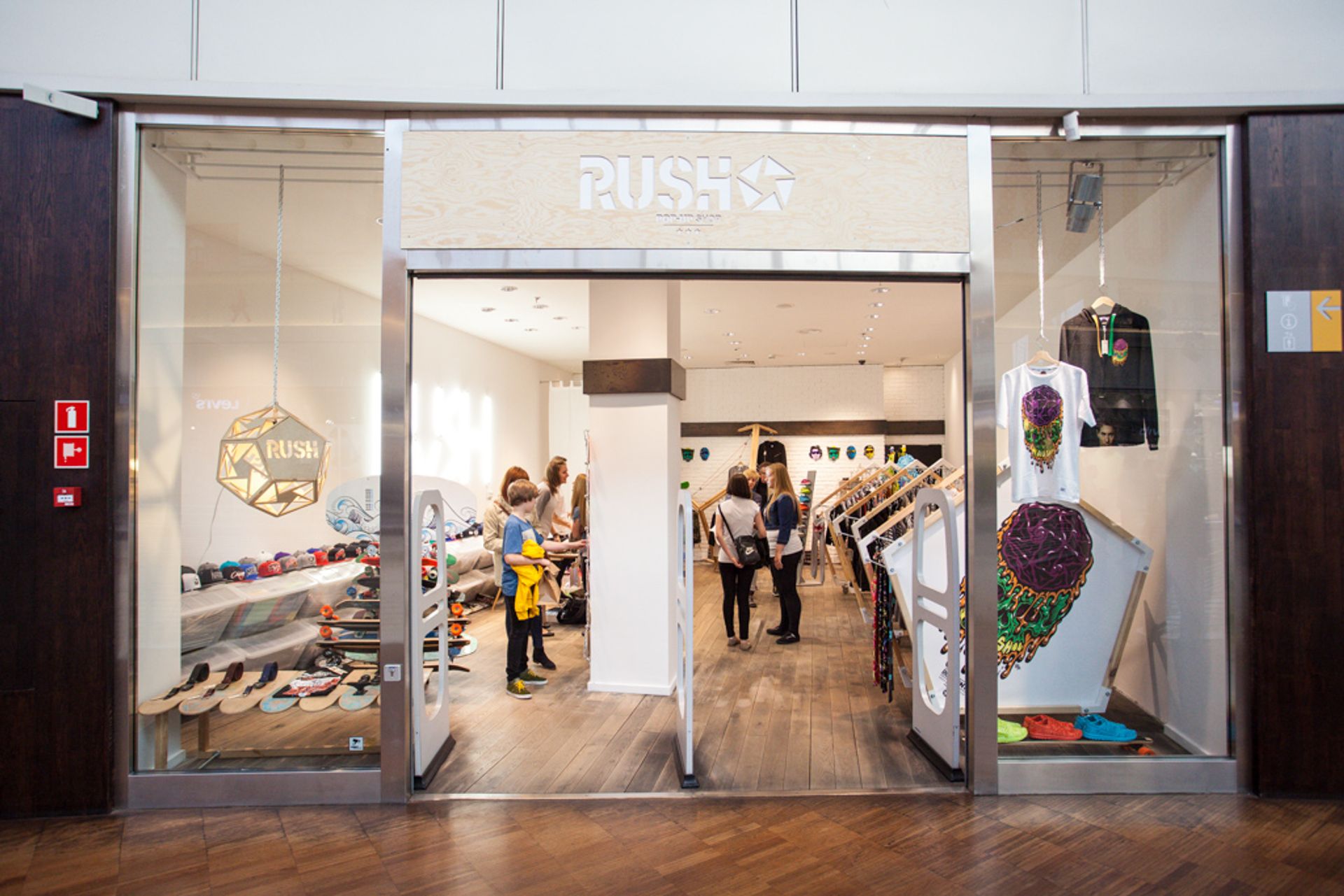  RUSH w Manufakturze, czyli (nie)spiesz się z zakupami &#8211; skateboardowy pop-up store już otwarty